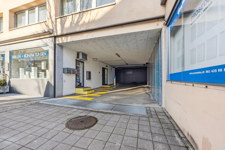 Bezugsbereite Bürofläche im Herzen von Binningen – Foto 13 von 13