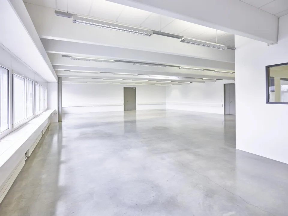 Bürofläche auf 370m2 - voll ausgebaut und klimatisiert