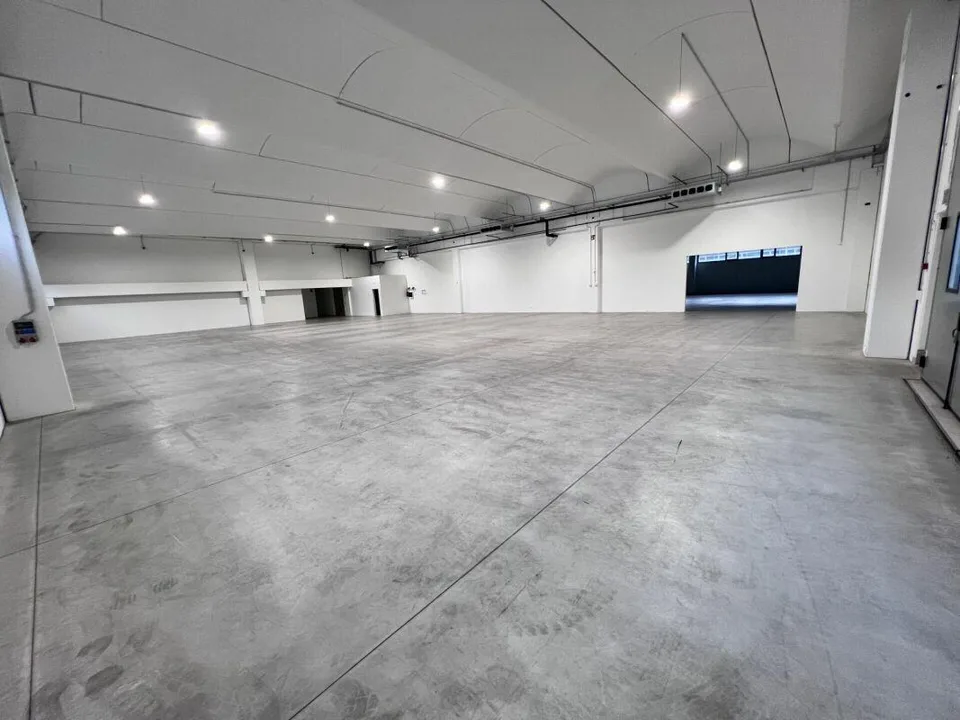 Superfici industriali da 600 a 1'600 mq frazionabili – Foto 7 von 7