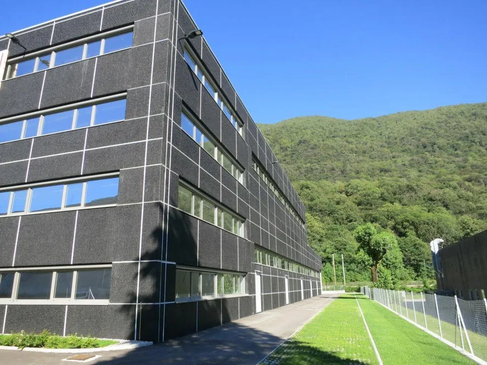 Superfici industriali da 600 a 1'600 mq frazionabili