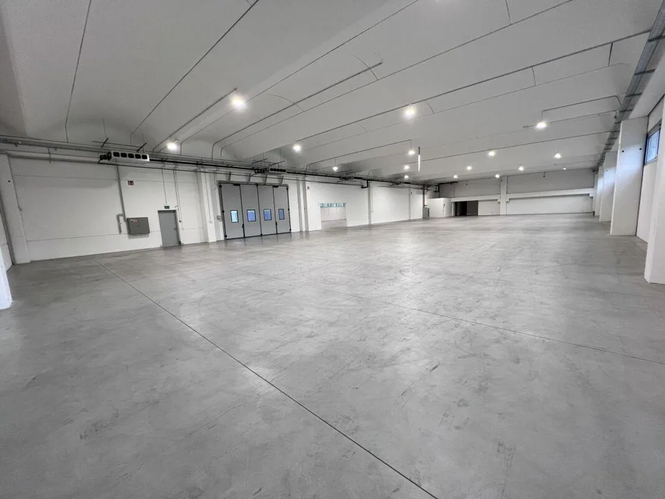 Superfici industriali da 600 a 1'600 mq frazionabili