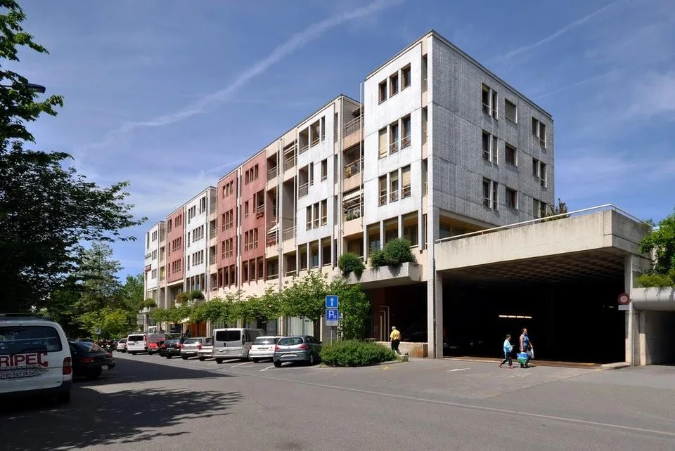 Bureaux idéalement situés au centre-ville de Renens