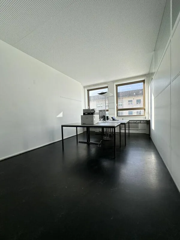 318 m2 Büro in Albisrieden mieten