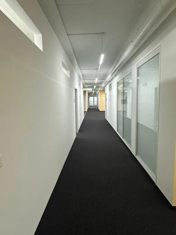 Grosszügige Büro-/Gewerberäumen in Zürich Altstetten – Foto 10 von 15