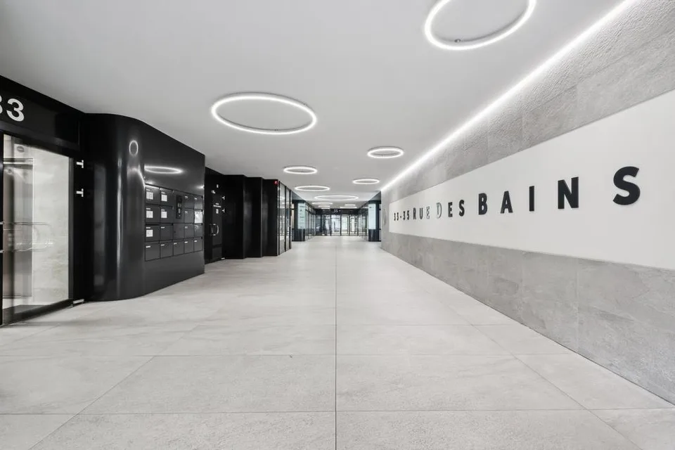 Surface de bureaux de 200 m2 environ au coeur du quartier des Bains