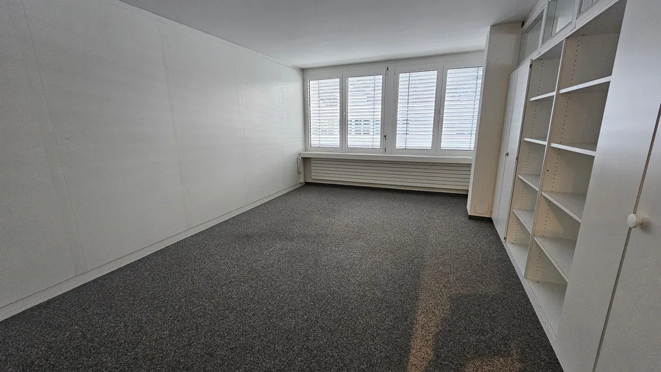 329 m2 Büro- / Praxisfläche – Foto 6 von 6