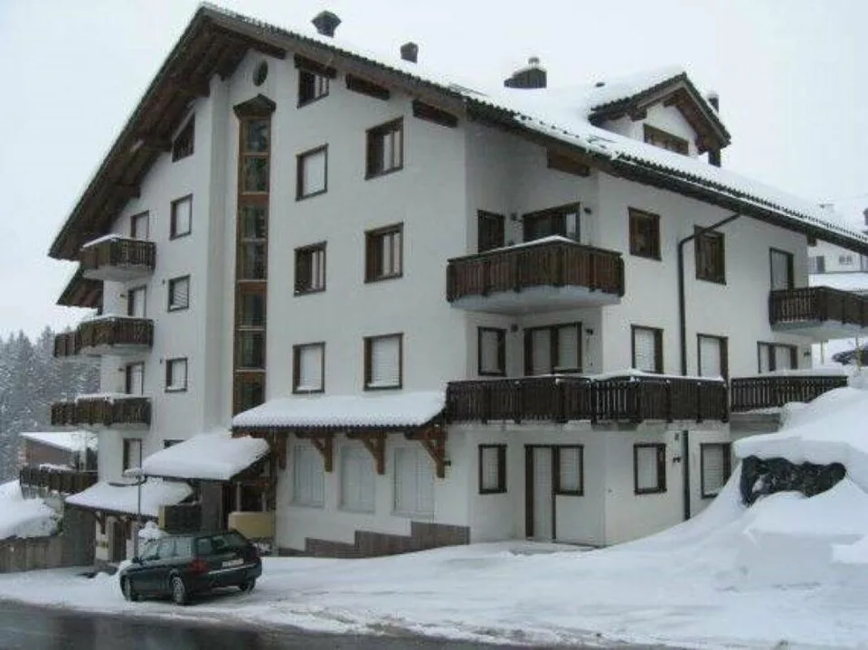 Zweckmässige möblierte Studiowohnung vor der Skipiste