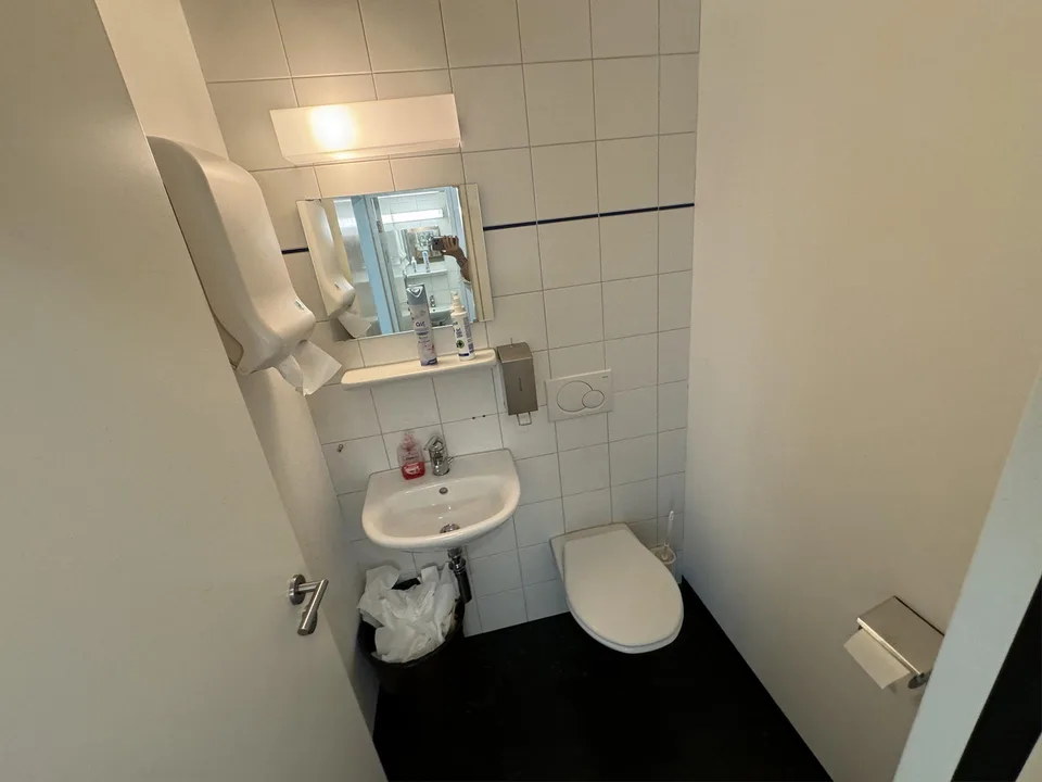 Zentrale Büro- und Gewerbefläche zu vermieten! – Foto 19 von 23