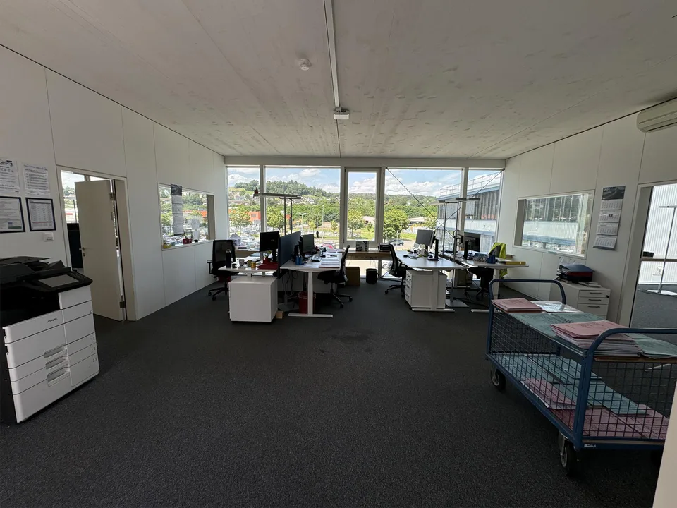 Zentrale Büro- und Gewerbefläche zu vermieten! – Foto 7 von 23