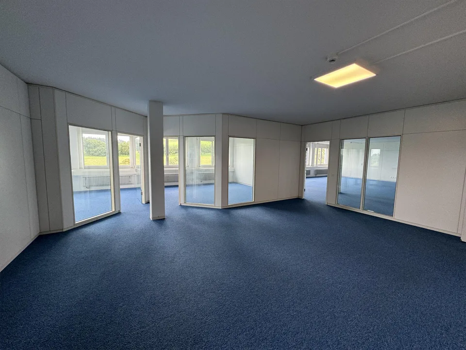 Günstige, helle und zentrale Bürofläche zu Vermieten! – Foto 13 von 14