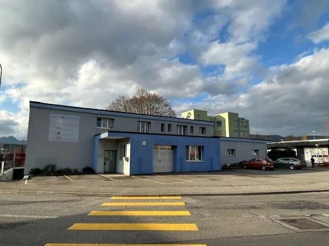 Büro mit Gewerbe