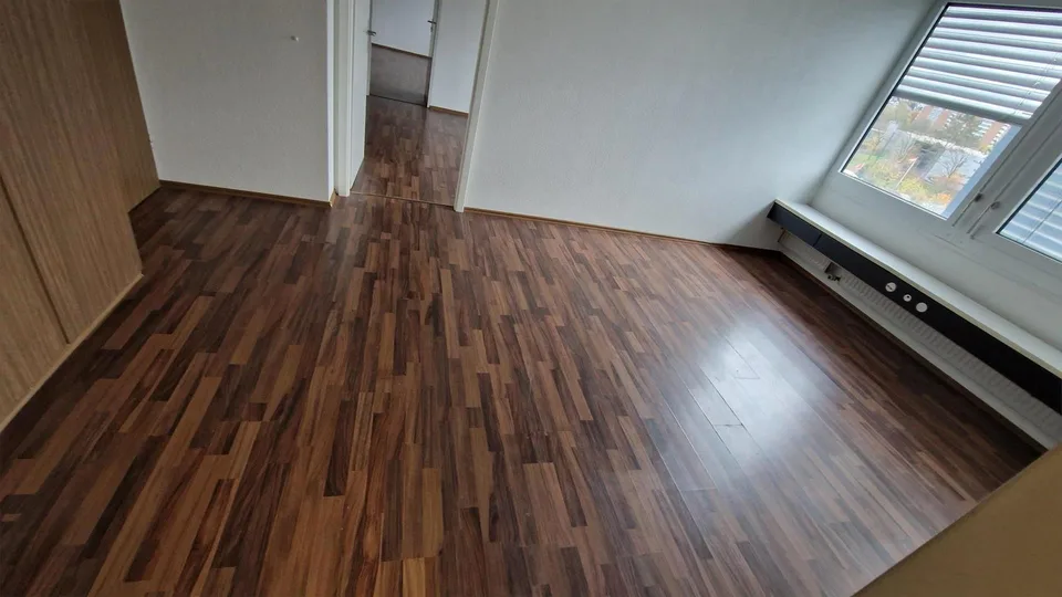62 m2 Büroräume mit Einbauschränken an bester Lage in Oberwil