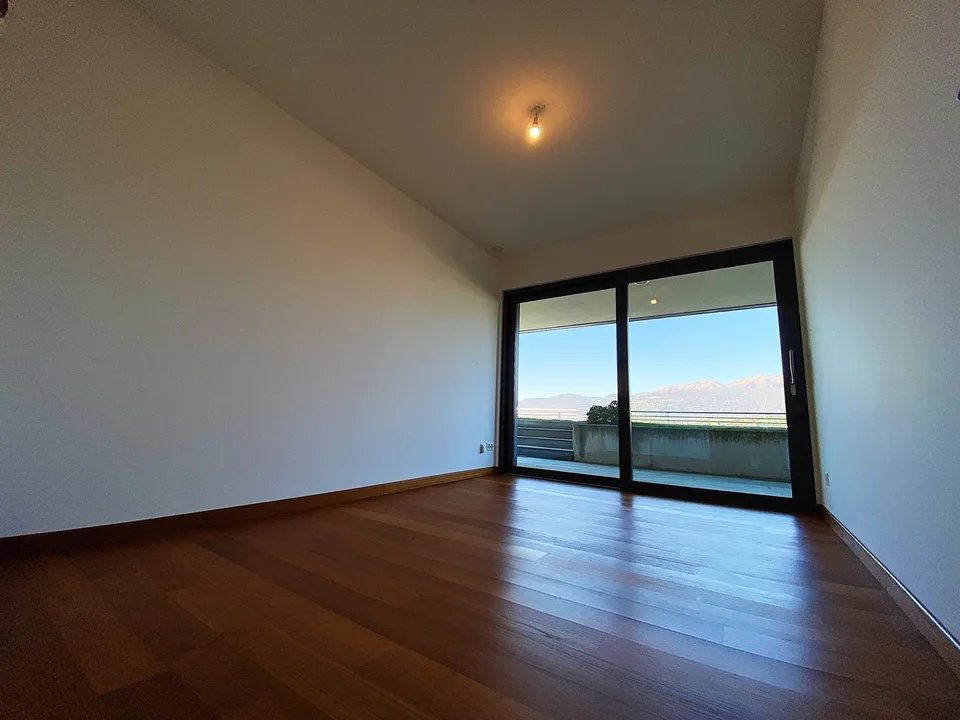 Affittasi 3.5 locali in residenza prestigiosa - Albonago