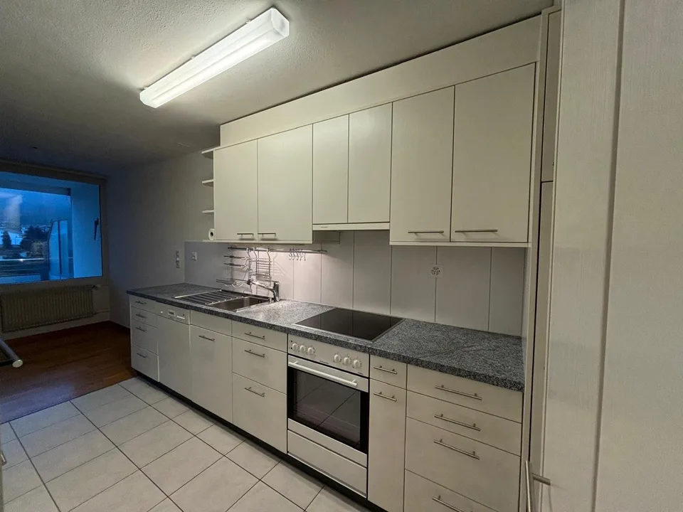 befristet bis 31.01.2027 eine 4.5-Zimmerwohnung in Kehrsatz