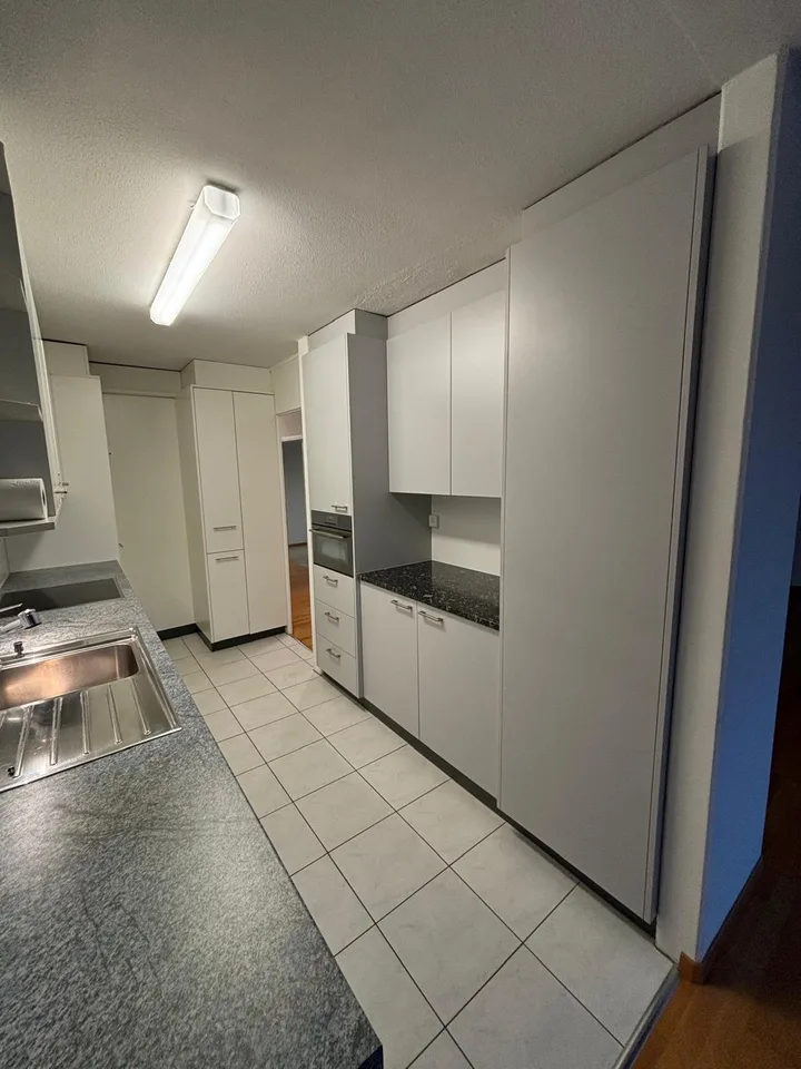 befristet bis 31.01.2027 eine 4.5-Zimmerwohnung in Kehrsatz