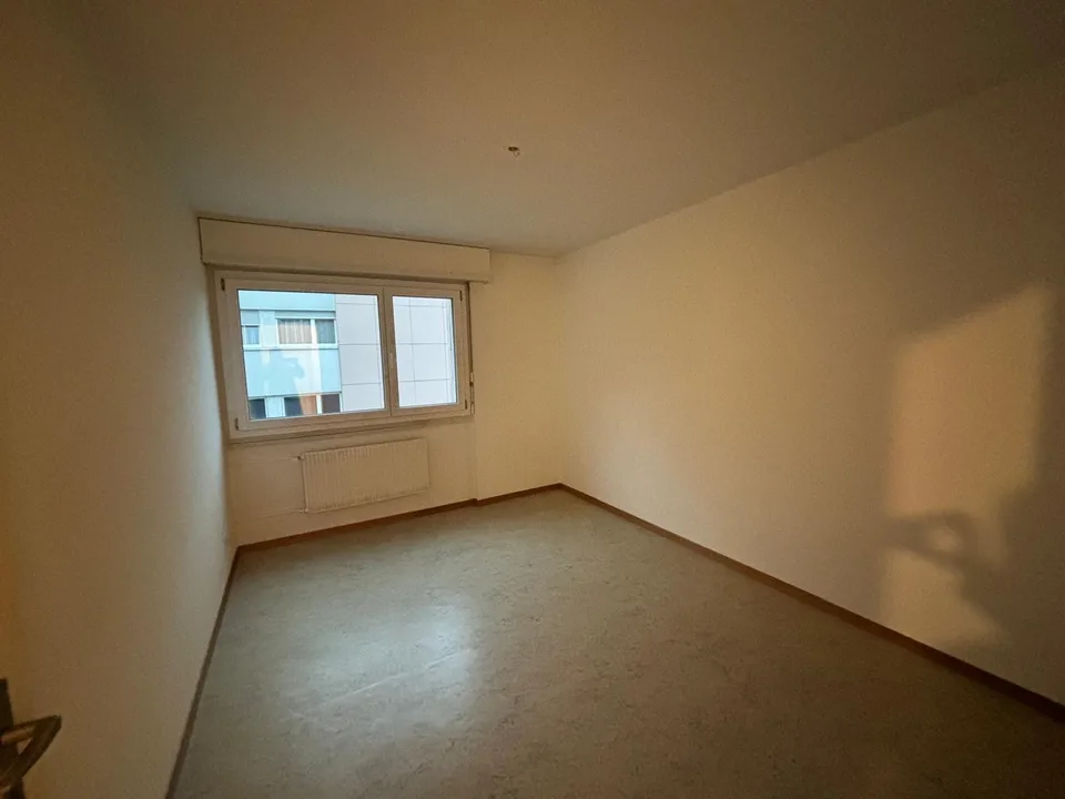 befristet bis 31.01.2027 eine 4.5-Zimmerwohnung in Kehrsatz