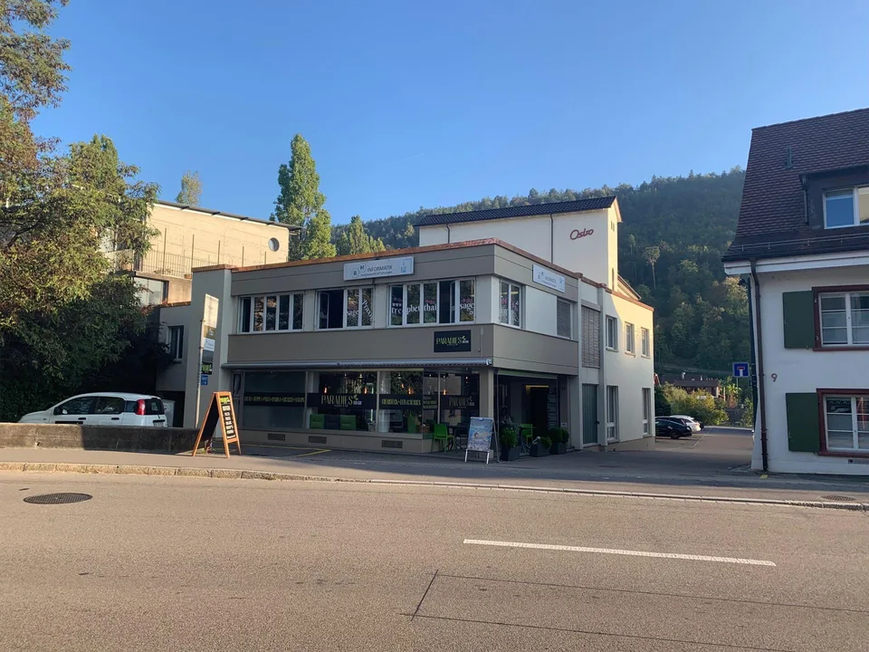 Am Stadtrand von Liestal moderne Büro-, Gewerbe- und Lagerräume