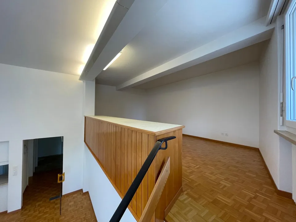 2.5 Zimmer-Maisonettewohnung an ruhiger Lage in Rotmonten – foto 9 di 12