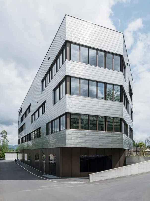 Garagenplätze auf dem tuwagareal zu vermieten