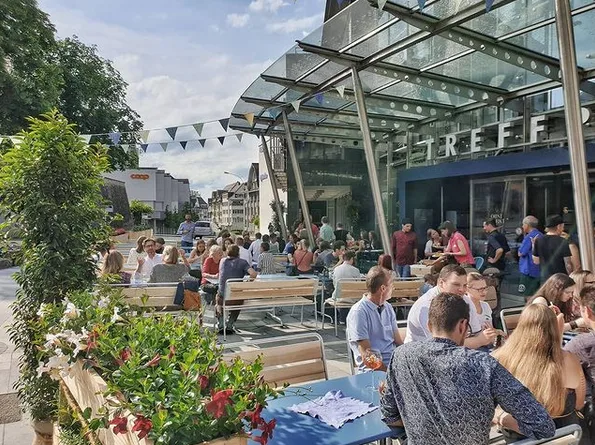 65m2 Gewerbe und Therapieräume