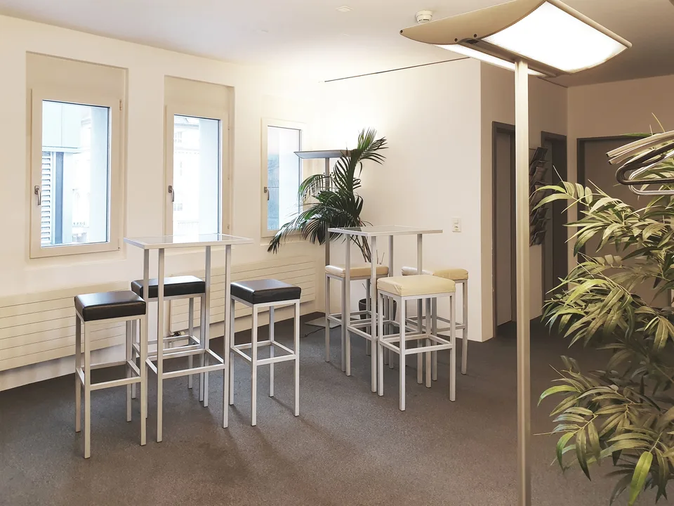 65m2 Gewerbe und Therapieräume
