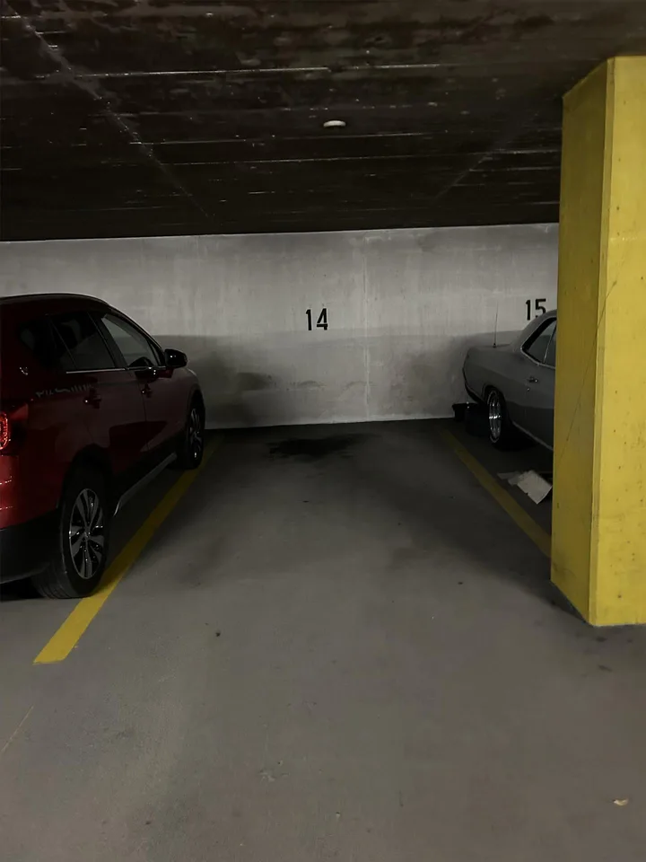 Div. Einstellplätze zu vermieten