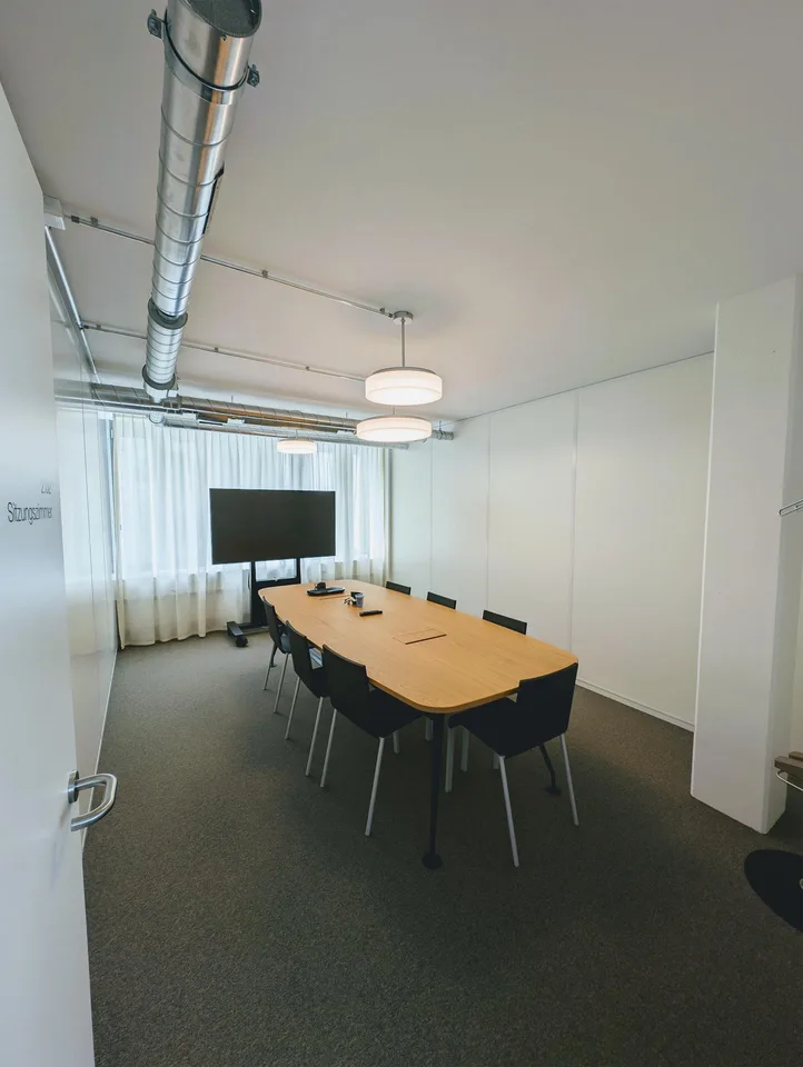 Moderne, voll ausgebaute Büroflächen bei Innovationspark