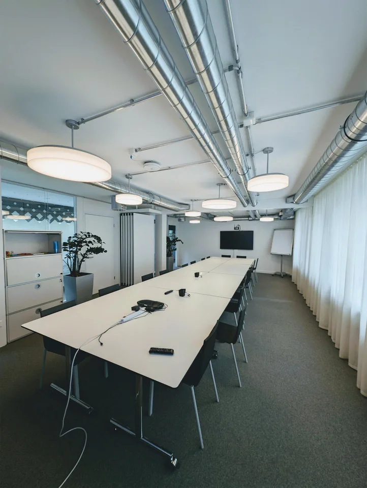 Moderne, voll ausgebaute Büroflächen bei Innovationspark