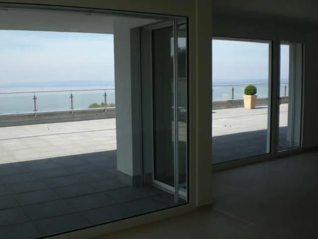 Wohnen über dem Bodensee in Minergiehaus