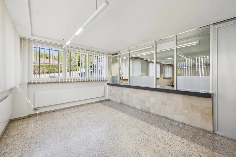 Spacieux bureaux à louer à Develier – photo 8 sur 12