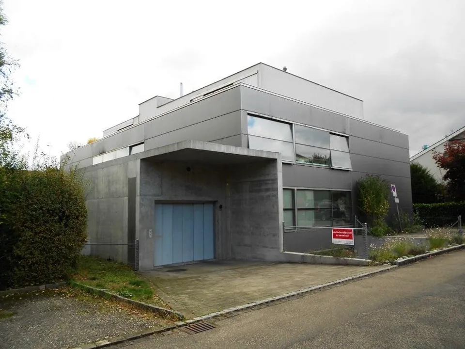 Einstellplatz in Oberwil