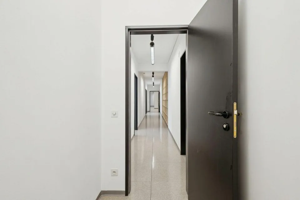 Ufficio in centro a Chiasso vis-a-vis la stazione FFS