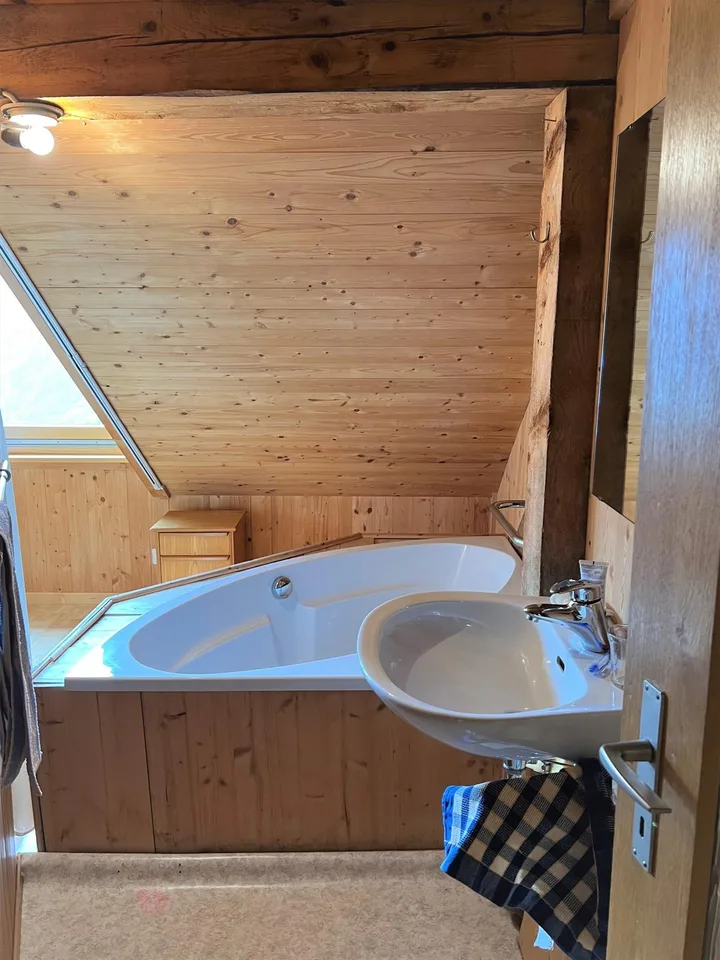 Charmante Dachwohnung in Braunwald – Foto 7 von 11