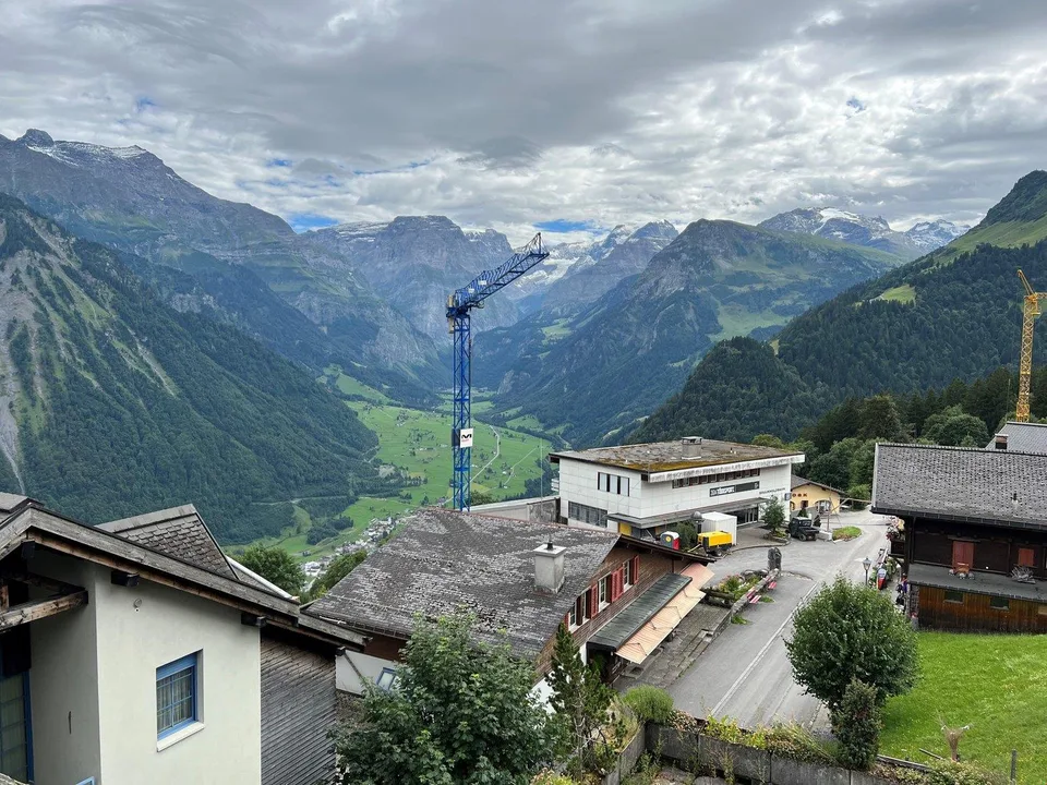 Charmante Dachwohnung in Braunwald – Foto 9 von 11