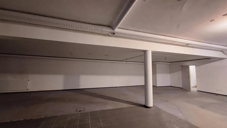 1. UG Ladenfläche/ Verkaufsfläche / Pop-Up Store / Lagerfläche