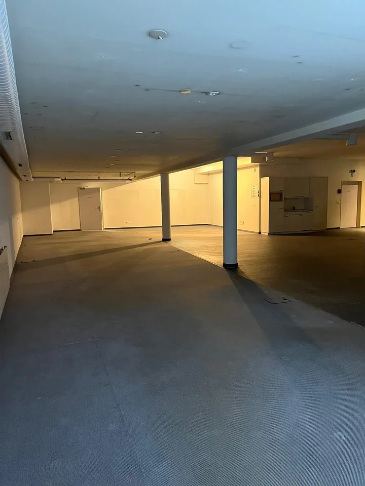 1. UG Ladenfläche/ Verkaufsfläche / Pop-Up Store / Lagerfläche