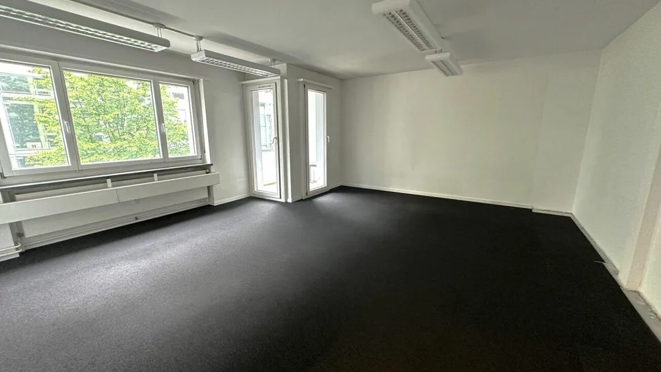 Grosszügige Bürofläche bei der Messe Basel zu vermieten