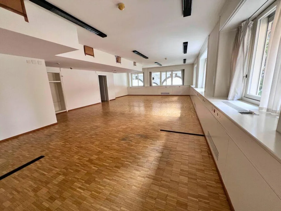Ufficio in uno dei palazzi più prestigiosi e storici della città