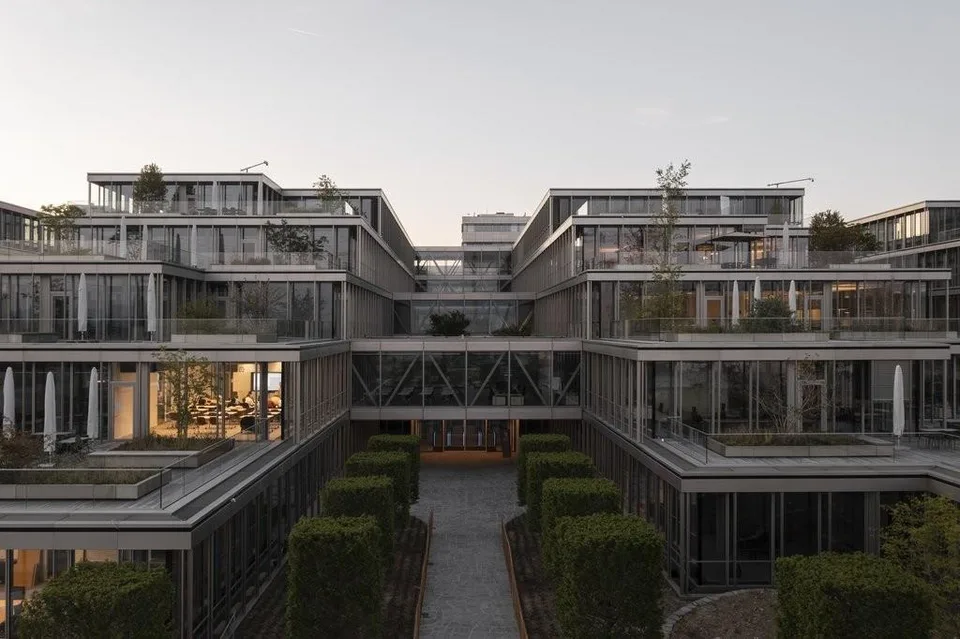 Bureaux de standing sur un campus high-tech – Foto 8 von 9