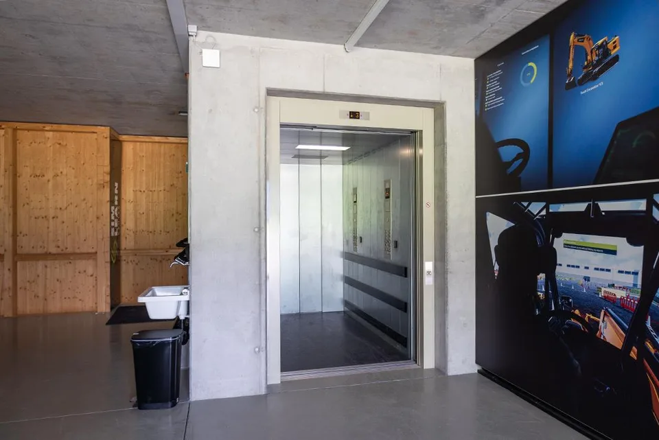 Büro- oder Gewerberaum , 99 m2, direkter Liftzugang