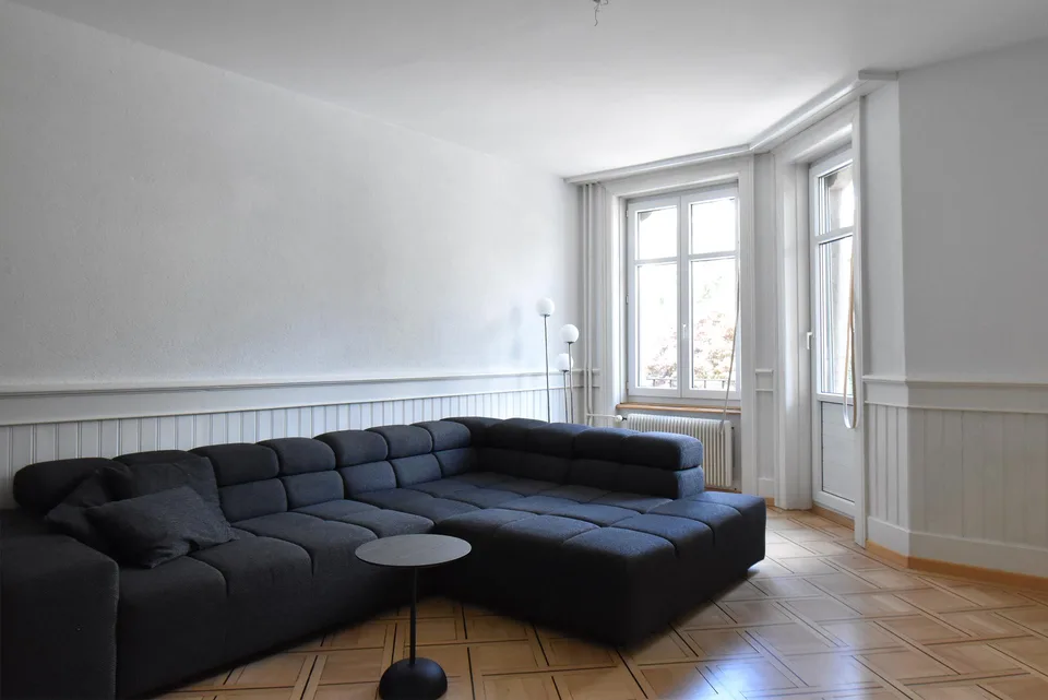 sonnige, möblierte  Jugendstilwohnung