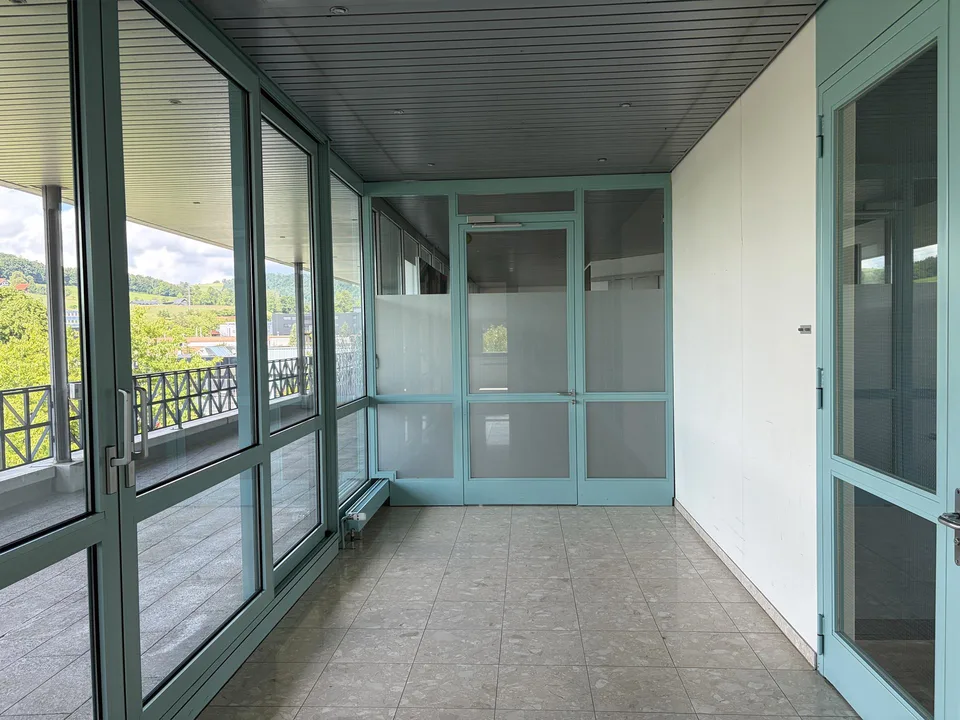 Büro / Atelier / Schulungsraum / Gewerberaum mit Küche im Dachgeschoss – Foto 14 von 17