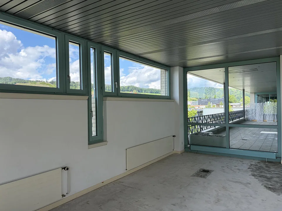 Büro / Atelier / Schulungsraum / Gewerberaum mit Küche im Dachgeschoss – Foto 8 von 17