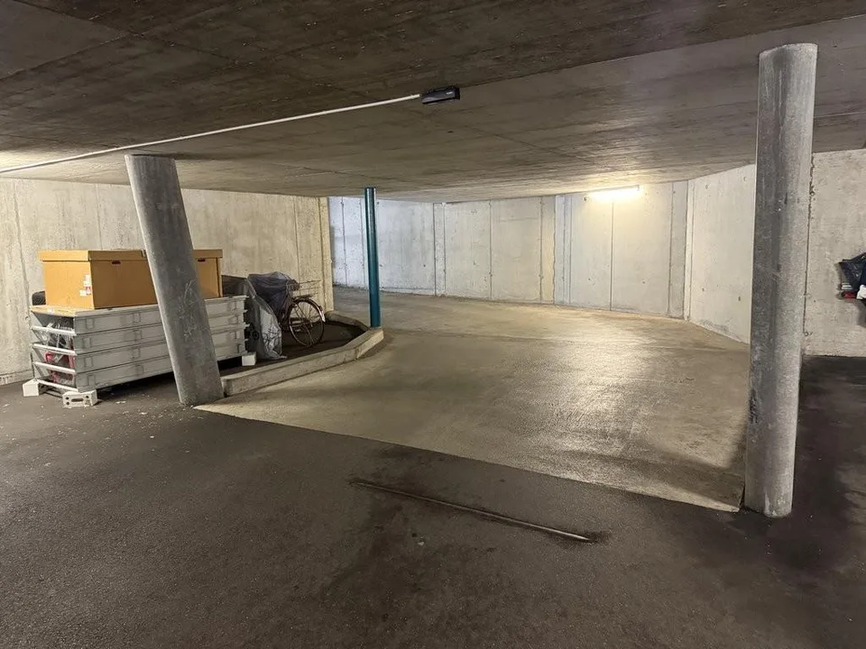 Einstellhallenplatz in Ittigen zu vermieten