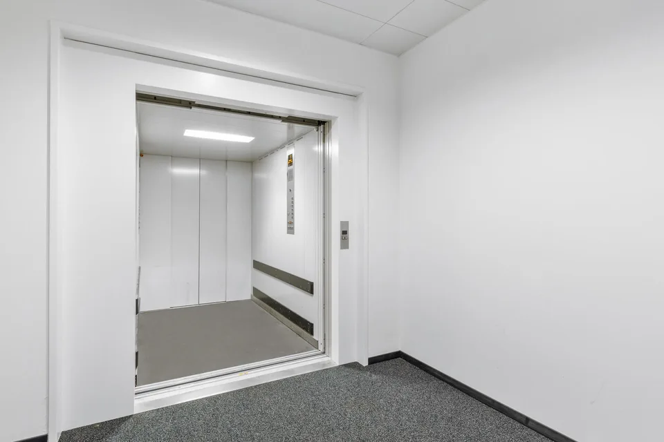 Moderne Büroflächen nahe Bahnhof Glattbrugg – Foto 7 von 13