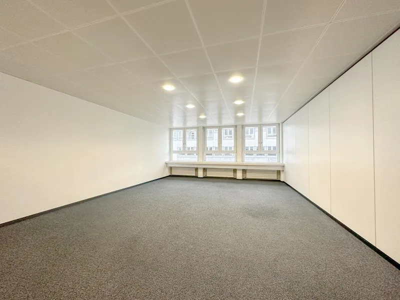 Bürofläche nahe am Bahnhof Glattbrugg