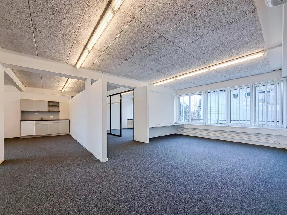 Grosszügige Büroräumlichkeiten 200m2 – photo 6 of 11