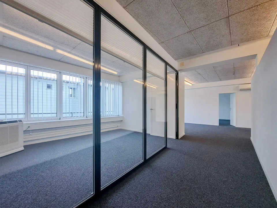 Grosszügige Büroräumlichkeiten 200m2
