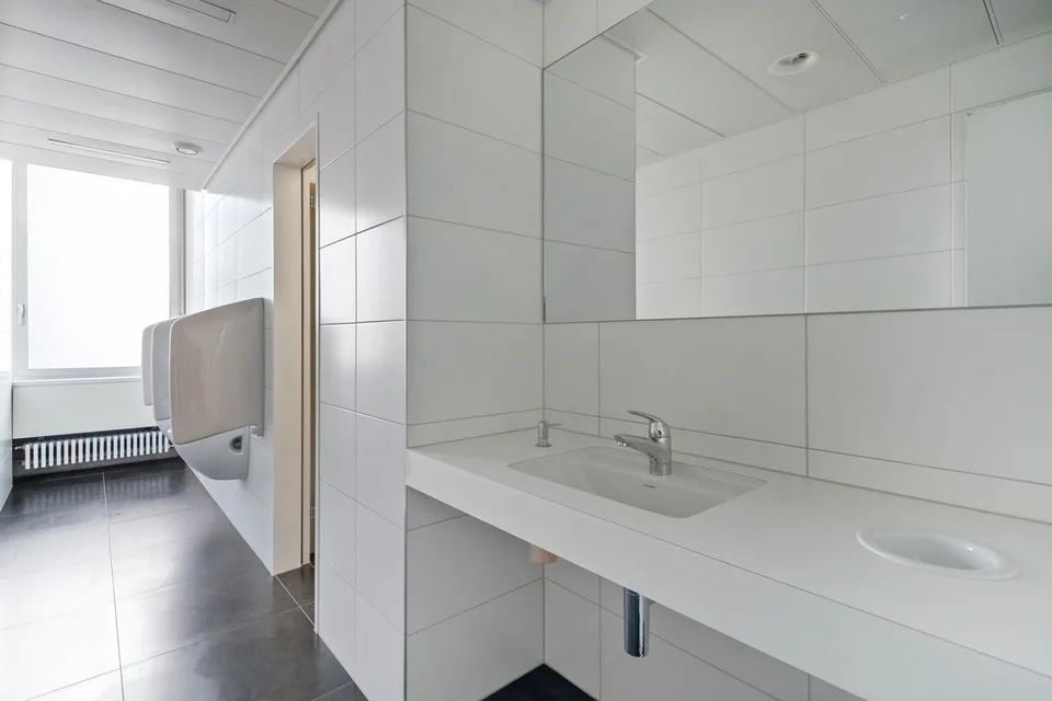 Praktisches Kleinbüro am Bahnhof Glattbrugg – photo 7 sur 13