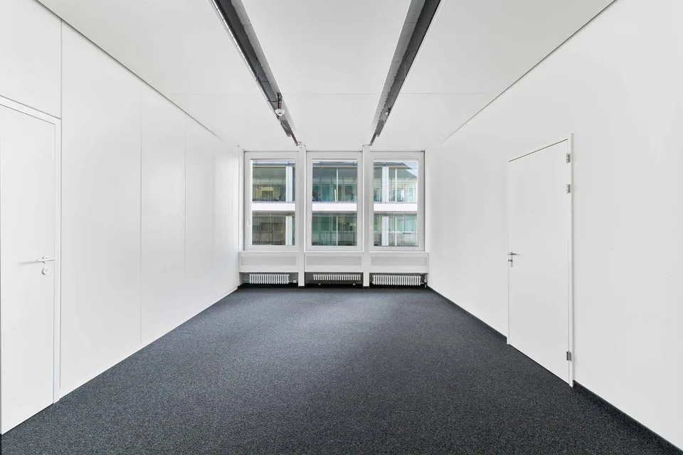 Praktisches Kleinbüro am Bahnhof Glattbrugg